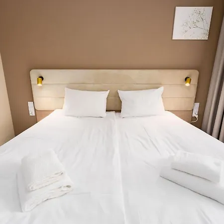 Rent Like Home - Bel Mare 214E