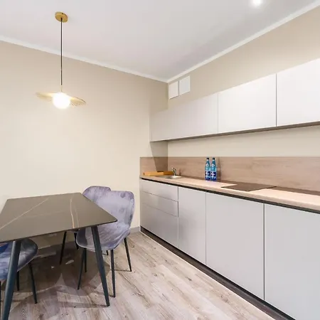 Rent Like Home - Bel Mare 214E